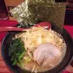 Nozomiya - 醤油豚骨ネギラーメン（900円）