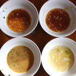 麺屋 菜々兵衛 - スープ比較：左上：名古屋コーチン、左下：鶏白湯醤油、右上：醤油、右下：塩
