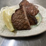 肉ト酒 八丁堀酒場 てっつい - 特上厚切り牛タン