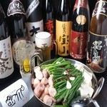 博多 一番どり - 料理写真:お酒の種類も豊富！人気の名物もつ鍋でお酒も話も進みます。