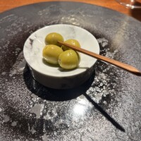 TACUBO - オリーブ。シャンパンが進む！