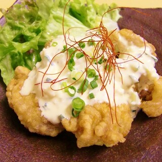 ふんわりジューシーなお肉と自家製タルタルソースが最高♪