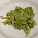 島之内フジマル醸造所 - 炙った紋甲イカと生落花生のジェノヴェーゼソースのパスタ