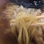 和の国 KAGUYA RAMEN - 醤油ラーメン　麺アップ