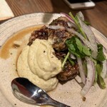 乍旨司 - 今回の衝撃メニュー。ラムミートボール焼き茄子ペースト。中東にトリップしたような香りと深み。これは、、唸る！旨い！！