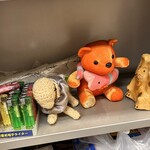 金田園 - ライター売ってるけど、スプレー缶が⁉️