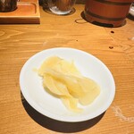 金沢濃厚煮干豚骨 伊乃心 - 