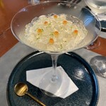 Baru A Furomaju Suvowaru - 前菜: さんま、ホッキ貝、酢橘のジュレ、イクラ、モンドールチーズのムースをカクテル仕立てに