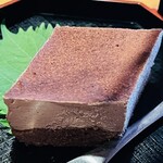 珈琲道場 侍 - ショコラトルテ。チョコレート風味のムース。