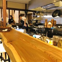 中国料理 にいくら - 20230928内観（1Fカウンター）