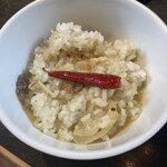 麺　藏藏 - ランチサービスの小ライスにスープ投入でリゾット風