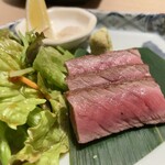 酒亭 ぷくぷく - 熊本県産黒毛和牛”和王”の赤身肉の網焼き