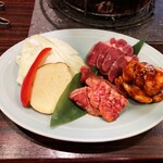 炭火焼肉 ぶち - ぶちランチ カルビ、ホルモン、タン