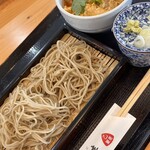 乙蕎麦 - 北海道産新蕎麦とミニ丼（親子丼）セット　¥1,000-