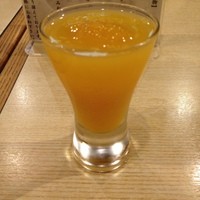 里葉亭 - 食前酒、みかんのリキュールだっけか？
