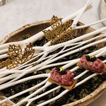 Maison DIA Mizuguchi - 牛肉のタルタル、あおさのクッキー