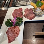 米沢牛炭火焼肉 上杉 - 