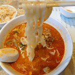 魯香酒樓 - ビロビロ麺はモチモチ