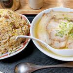 こく一番 ラーメン みどりや - 