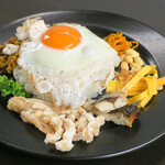 シャムロックカフェ - 副菜にはサバも(〃∇〃)｡