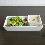 シャムロックカフェ - セットのサラダ。