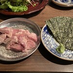 朝〆ほるもん専門店まるじゅう - 厚切上豚たん