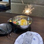 石焼ステーキ 贅 - バースデーサービスのサラダ