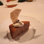アットザテーブル - さつまいもと胡桃のケーキ