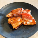 焼肉きんぐ - 厚切り豚カルビ（タレ）