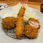 Tonkatsu To Kafe Aratama - 