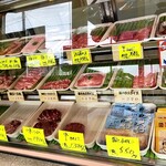 お肉の専門店 やまうち - ケース