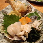 Umi He - 貝3種盛りはホタテ・つぼ貝・ホッキ貝でした。