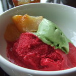 ニューヨーク・グリル - カシスのソルベ、抹茶アイス