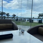 Prince Hotel Lake Biwa Otsu - 席からプールが見えます。