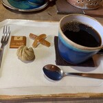 コトリ茶房 - 料理写真:コーヒーと小菓子