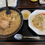 らーめん宝来 - 料理写真:ラーメンチャーハンセット（味噌こくうま）