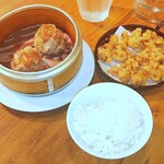 麗人飯店 - ラム肉の唐揚￥638＆香香特製肉焼売2個￥275×2＆小ライス￥220