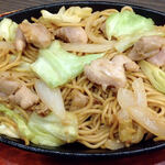 Hiruzen Yakisoba (stir-fried noodles)