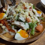 リトル キッチン - スーチカベーコンのシーザーサラダ