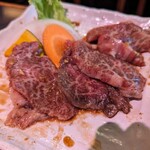 炭火焼肉 明翠園 - 