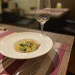 BISTRO SANMI - 猿払産ホタテと宗谷産つぶとブロッコリーのクリームパスタ