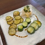 Teppanya Yuzuriha - きゅうりと白菜ぬか漬
