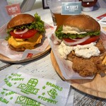 TEDDY'S Bigger Burgers - 