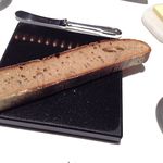 レフェルヴェソンス - 【13年9月訪問】朝、到着した「ル・シュクレ・クール」のバゲット