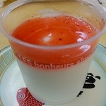 魚魚丸 - 自家製杏仁豆腐１２６円(201310)