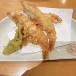 東京寿司 ITAMAE SUSHI - 海老の4本天ぷら　1,080円(税込)