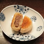 Saikou Gyouzabou - 1年に１度メニュー？!　中秋の名月限定の肉月餅