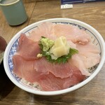 磯丸水産 - 赤身だけの方が良かったかも？