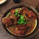 おでんと日本酒 はとり - 牛スジの土手煮