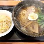 中華飯店 福源 - Ａランチ(ラーメン＋半炒飯)